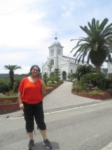 Before leaving, my friend insisted I take a picture in front of the church. It felt a little strange, ahaha....